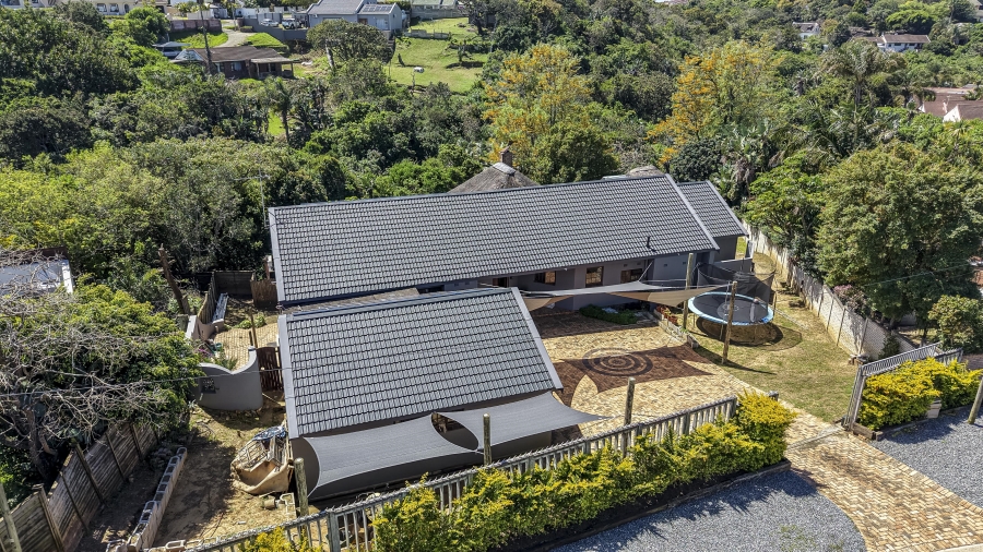 4 Bedroom Property for Sale in Blue Bend Eastern Cape